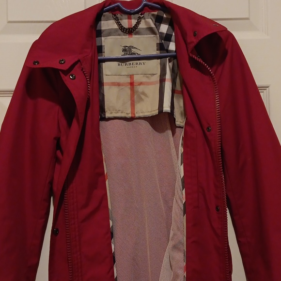 BURBERRY RAINCOAT - Picture 6 of 9